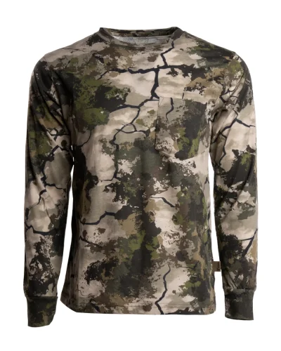 Classic Cotton Long Sleeve Tee Review: A Useful Chest Pocket With a Damp-Fabric Caveat